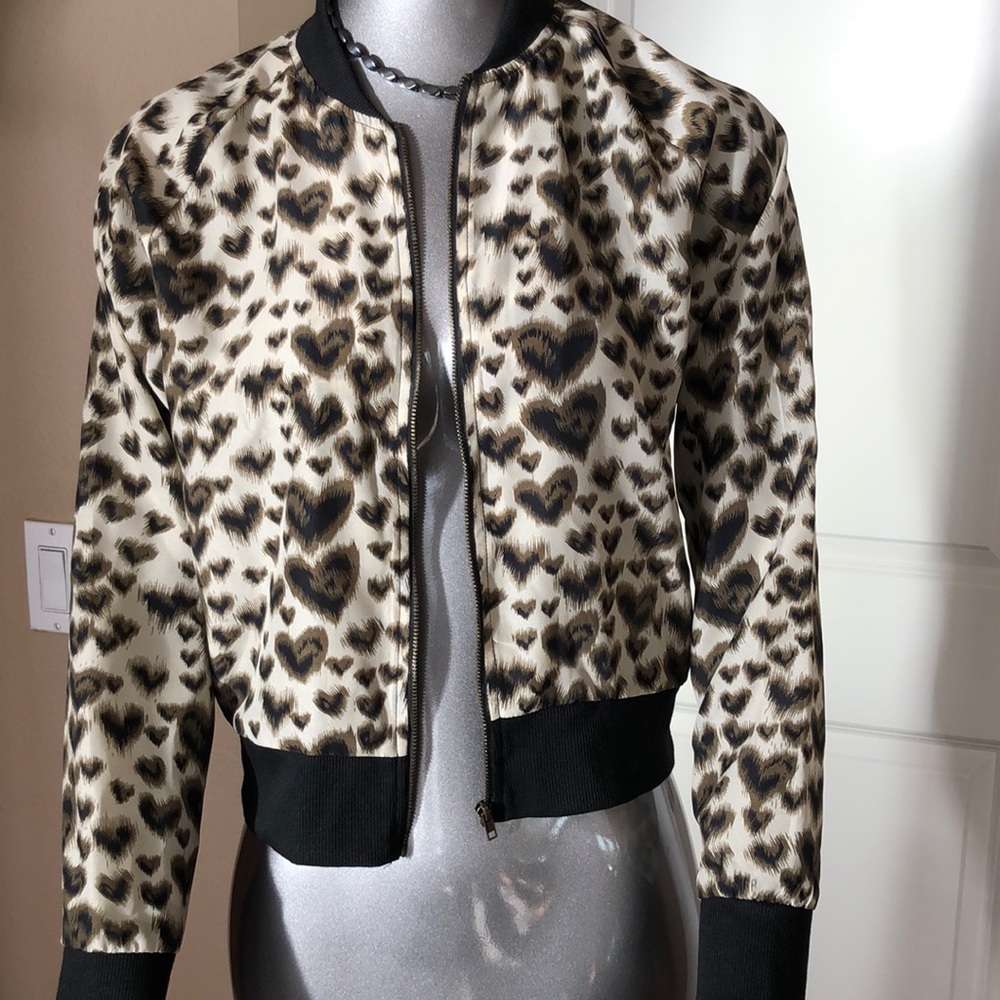 Modmodele Cheetah Heart Print Blouse/Jacket